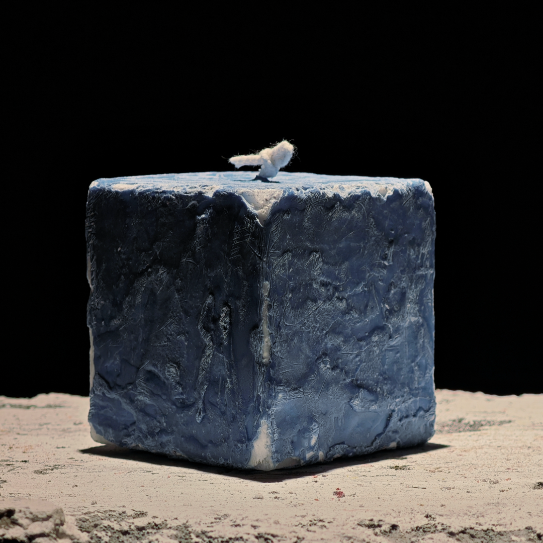borealforest-handmade-blue-white-square-candle-set-handmade-candle-candle-sanctuary-detail-3