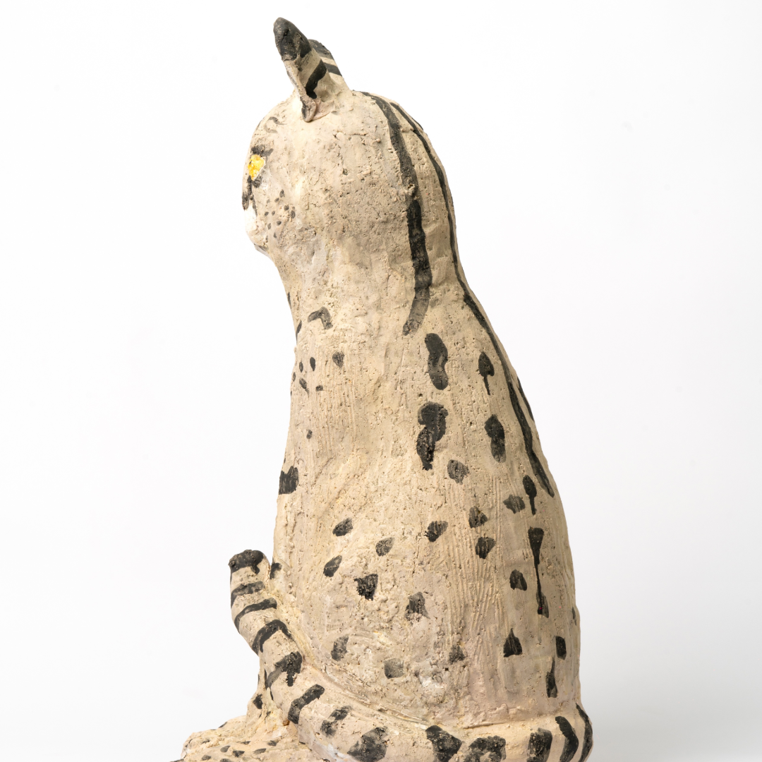 borealforest-handmade-yellow-eyed-spotted-sitting-jungle-cat-kitten-handmade-coarse-pottery-ceramic-sanctuary-detail-4