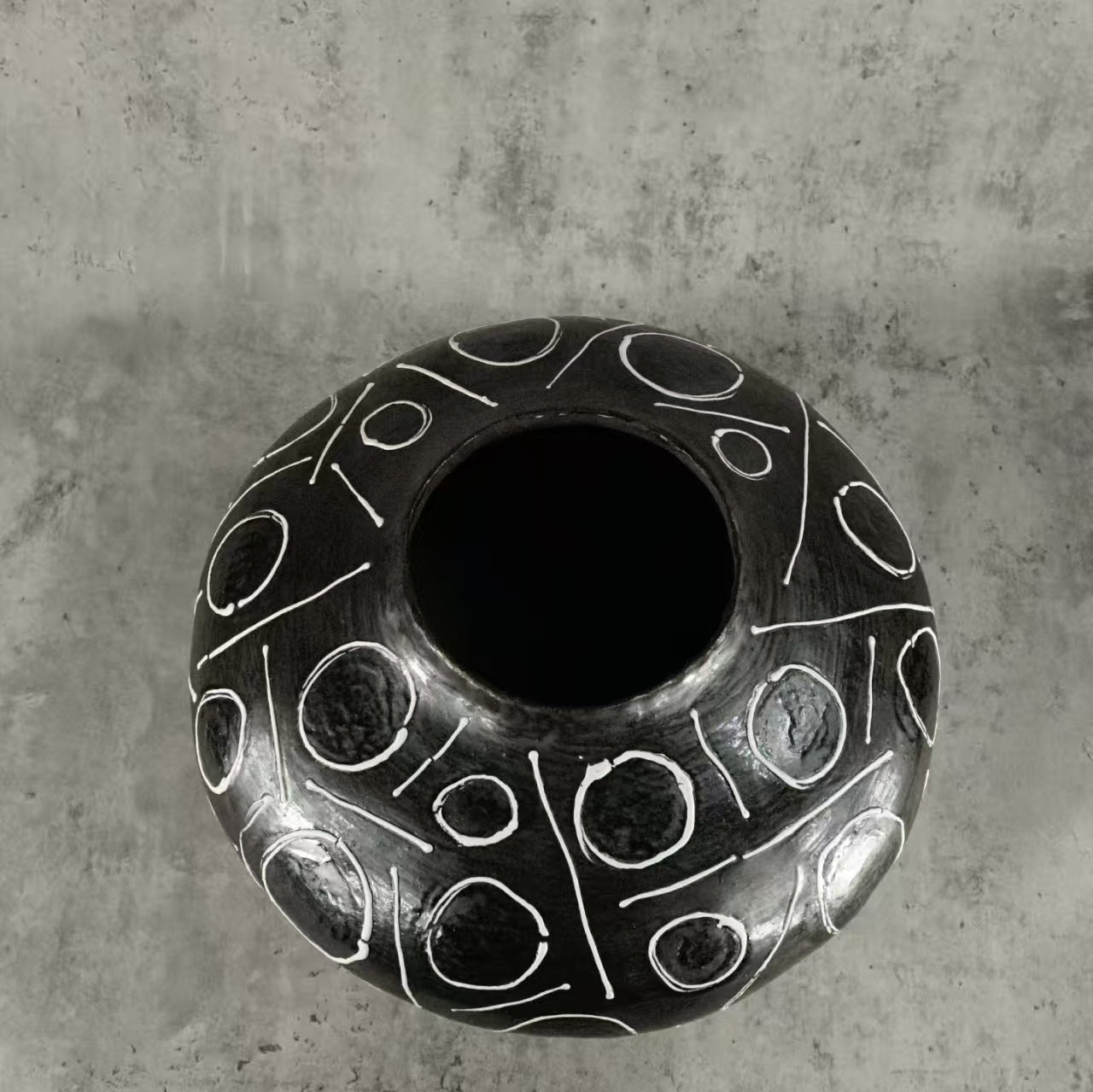 Ink Rhythm Vase - Handmade Ceramic