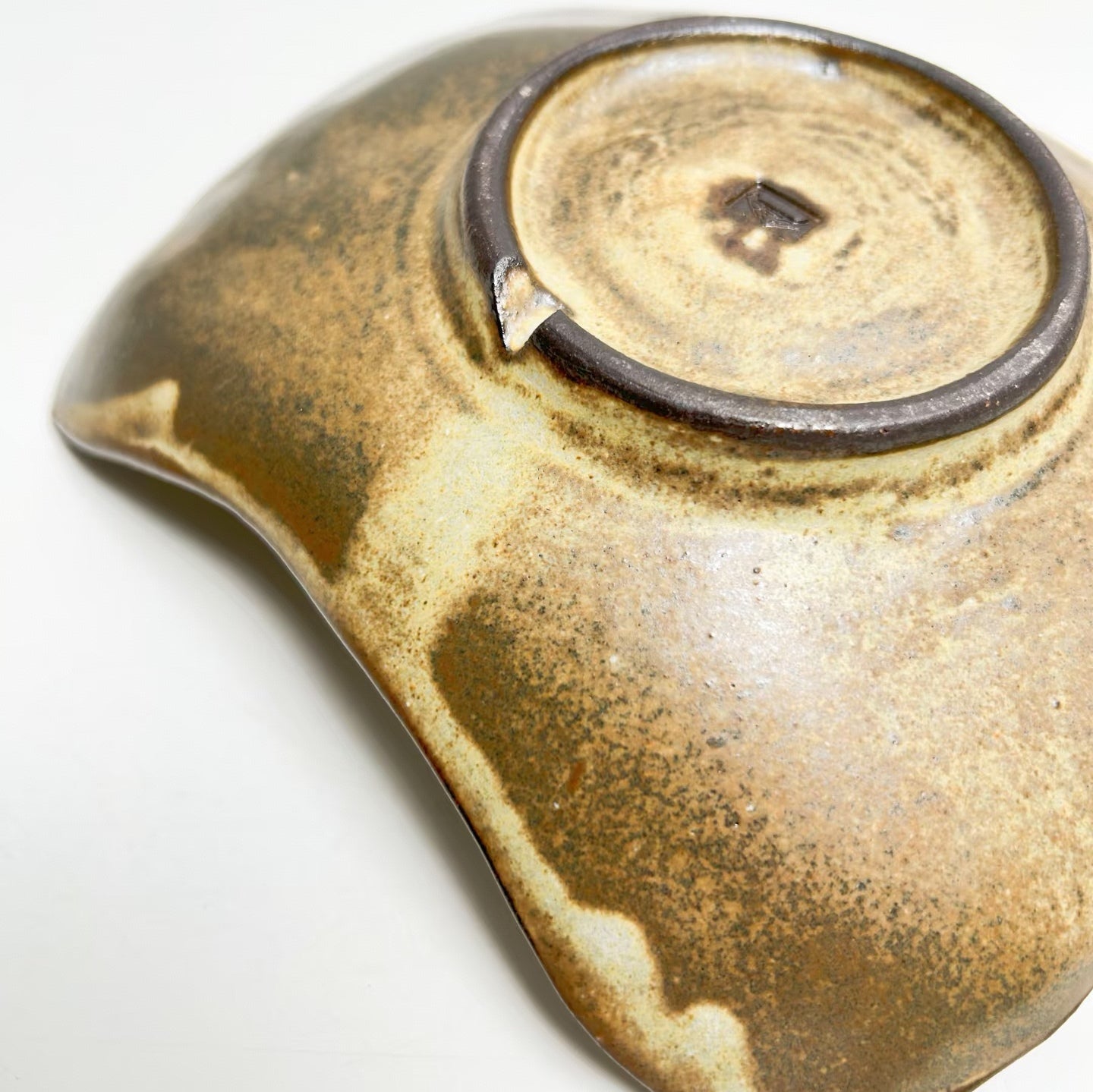 Wave Edge Leaf Plate - Handmade Ceramic