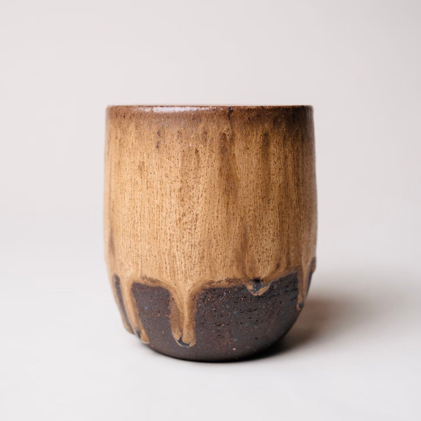 The Flowing Mud -- Handmade Ceramic