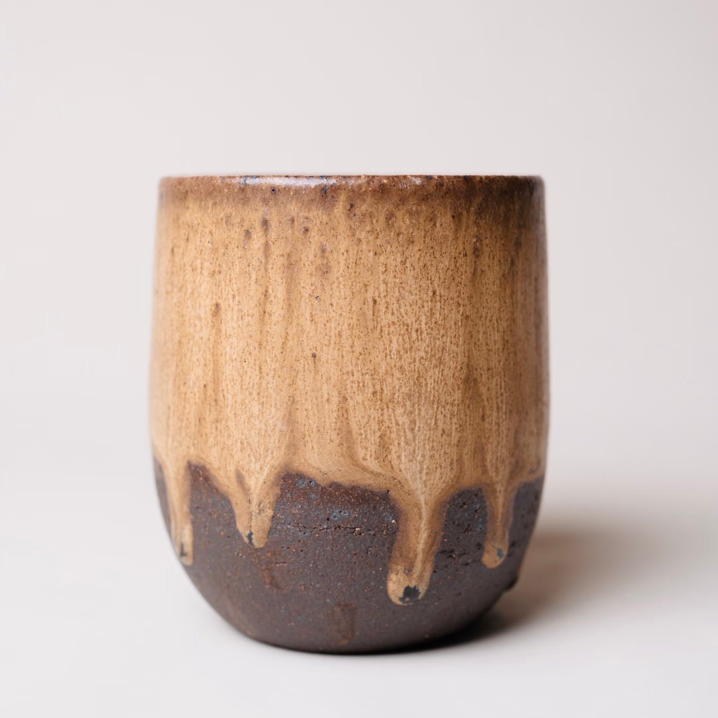 The Flowing Mud -- Handmade Ceramic