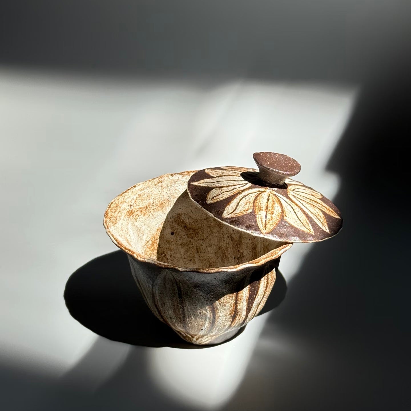 Lotus-Patterned Set -- Handmade Ceramic